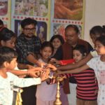 India’s Got Talent के जादूगर कुमार सात्विक ने किलकारी के बच्चों को&nbsp; दिखाया अपना जादू