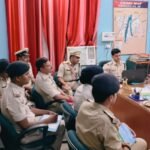 बोधगया थाना का निरीक्षण, लंबित कांडों के शीघ्र निष्पादन व फरार अभियुक्तों की गिरफ्तारी के दिए निर्देश