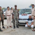 गयाजी में वाहन जांच के दौरान कार से 69.3 लीटर विदेशी शराब बरामद, एक तस्कर गिरफ्तार