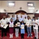 पितृपक्ष मेला-2026 के आधिकारिक लोगो का चयन, जिला पदाधिकारी ने टॉप-10 प्रतिभागियों को किया सम्मानित