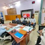 जलापूर्ति में लापरवाही पर डीएम सख्त, बुडको के अधिकारियों पर एफआईआर के निर्देश