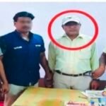 औरंगाबाद में शिक्षक-सह-समन्वयक 10 हजार रुपये रिश्वत लेते गिरफ्तार, निगरानी ब्यूरो की टीम ने स्कूल से दबोचा