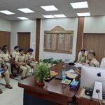 मगध आईजी विकास वैभव ने अरवल पुलिस के साथ की समीक्षा बैठक, अपराध नियंत्रण और आगामी पर्वों की सुरक्षा पर दिए निर्देश