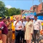 विष्णुपद में उमड़ी श्रद्धालुओं की भीड़, डीएम ने तीन घंटे पैदल घूमकर व्यवस्थाओं का लिया जायजा