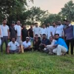 मैत्रीपूर्ण क्रिकेट मुकाबले में जनप्रतिनिधियों की टीम ने पदाधिकारी-कर्मचारियों को 19 रन से हराया